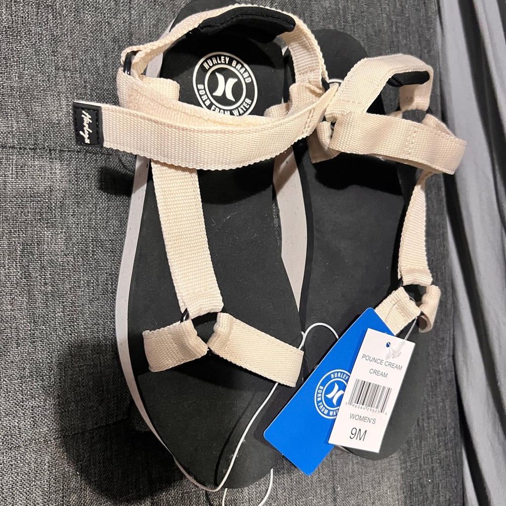 Hurley Cream Sandals with Adjustable Straps